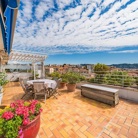 Lägenhet 2 Pieces Proche Centre - Vue Panoramique - Toit Terrasse