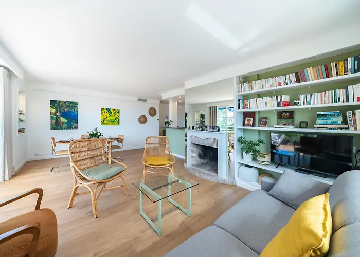 2 Pieces Proche Centre - Vue Panoramique - Toit Terrasse Cannes